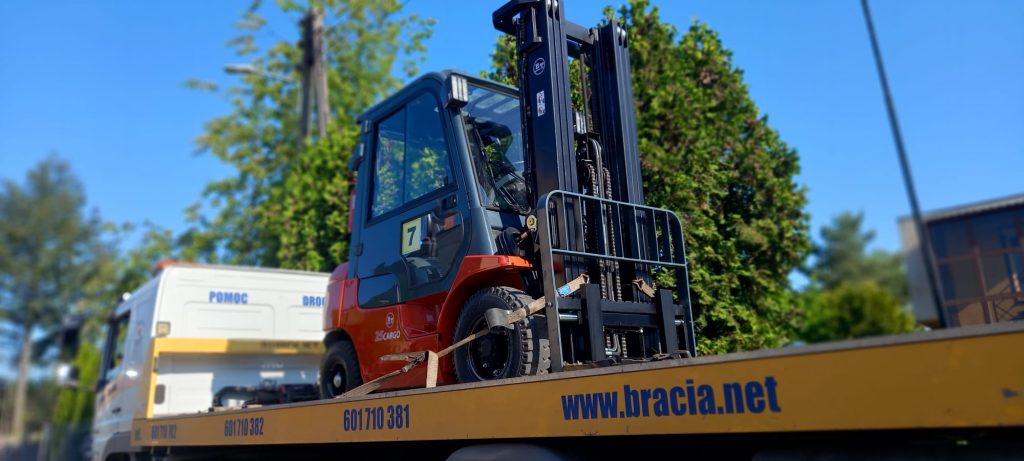 serwis wózków widłowych, laweta wozek widlowy wspolpraca Michał Szrama